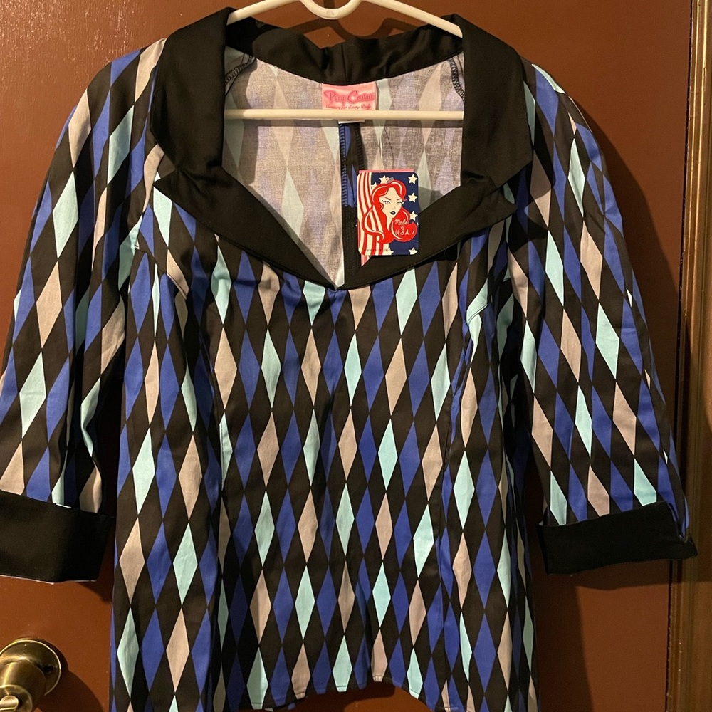Pin up Couture Lauren House Harlequin top